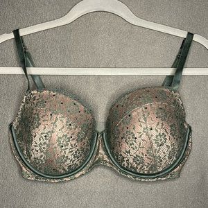 Victoria’s Secret Green Lace Bra